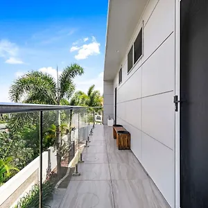 Manor On Davis Kawungan